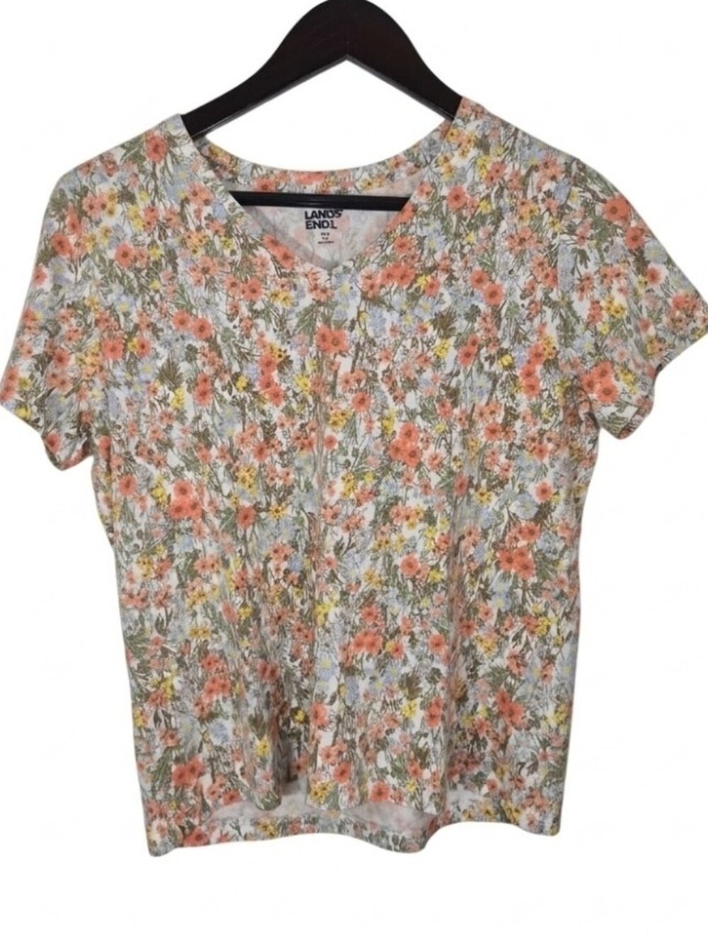 Lands End vibrant multi color daisy floral print tee